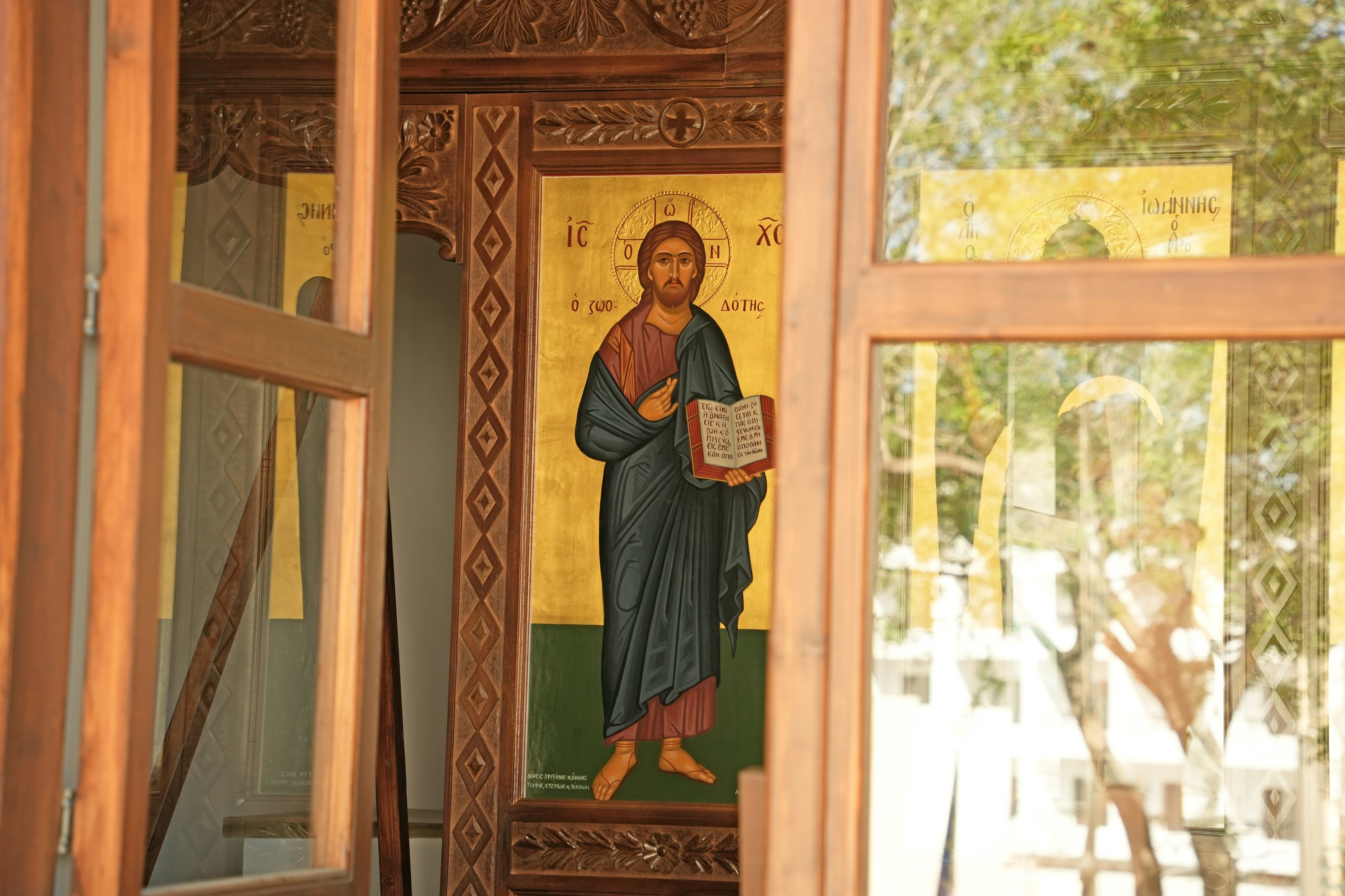 REC - Book review cover