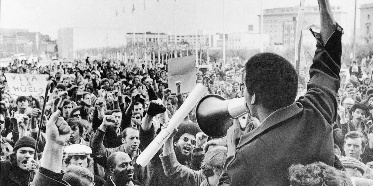 Τα αγόρια του Νίκελ - Book review cover