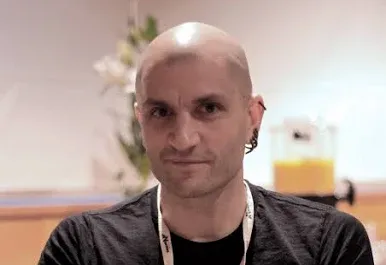 Τσάινα Μιέβιλ